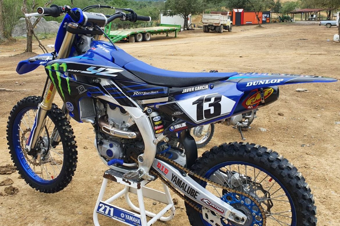 YZ4